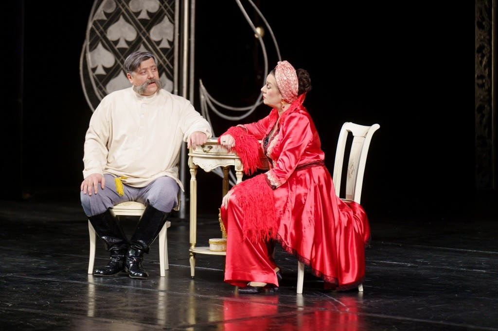 Петр Муромский (арт. Д. Сафиуллин) и Анна Атуева (нар.арт. РМЭ Е. Москаленко).jpg