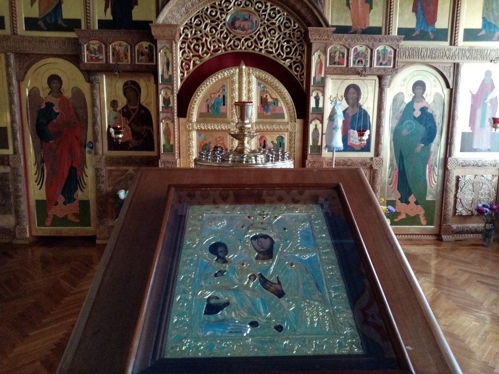 В домовом храме при Йошкар-Олинском епархиальном управлении. (Фото Натальи Кулишовой). В домовом храме при Йошкар-Олинском епархиальном управлении. (Фото Натальи Кулишовой).