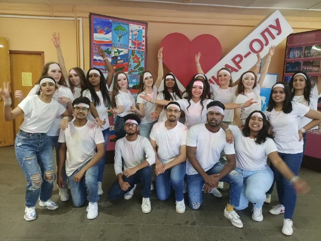 Танцевальный коллектив.jpg