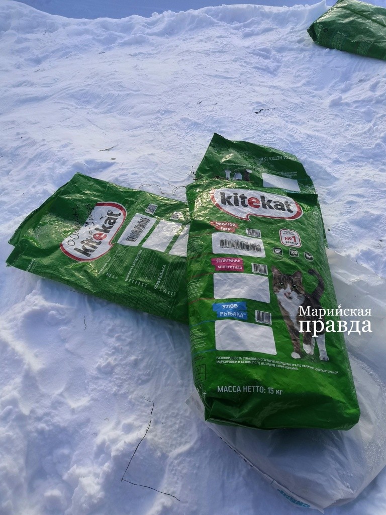 Деревенские мурки тоже перешли на магазинные корма..jpg