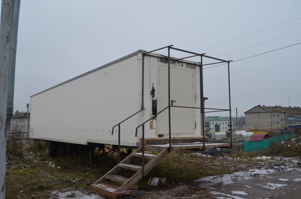 Работы по обустройству рефрижератора уже идут.jpg