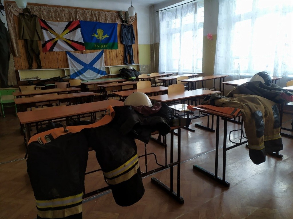 спасатели спасатели