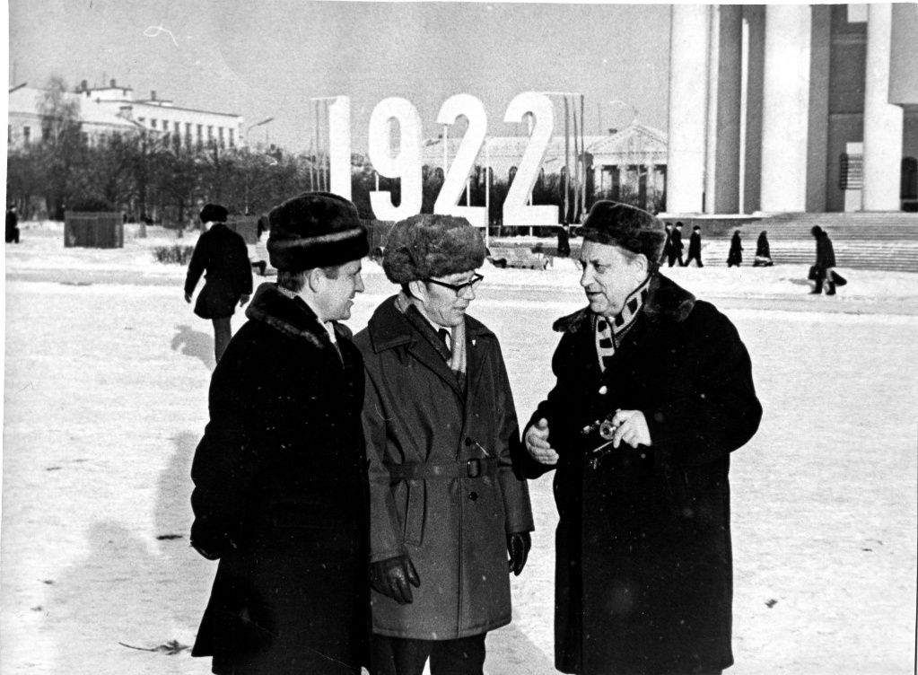 Марправдинцы Борис Воробьев, Юрий Головин и Виктор Тёмин (справа) в один из его приездов в Йошкар-Олу.jpg img008.jpg