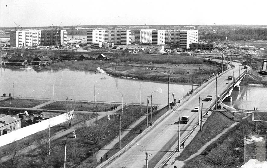Сомбатхей в 1977 году