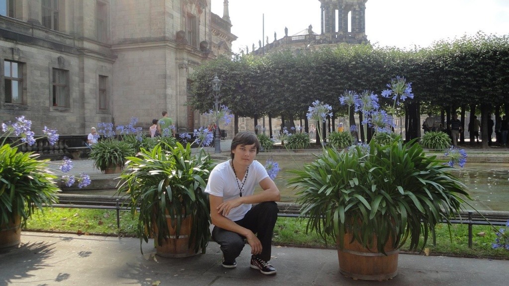 Во время работы в Дрездене. Фото предоставлено Виктором Апталиковым.jpg