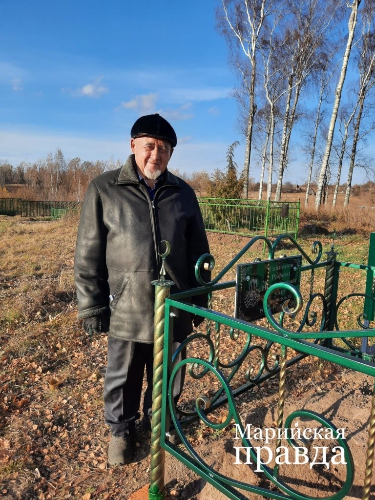 Раис Гаязович Салихов, хотя ему 80 с лишним лет, всерьез нанялся этим важным и нужным делом.jpg