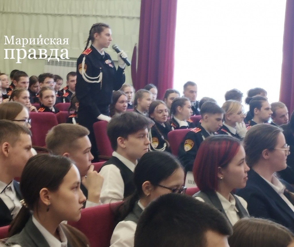 Молодежь многое интересовало. (Фото Натальи Кулишовой). Молодежь многое интересовало. (Фото Натальи Кулишовой).