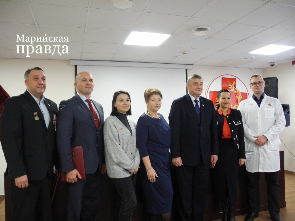 Почетные гости торжества в госпитале. (Фото Натальи Кулишовой). Почетные гости торжества в госпитале. (Фото Натальи Кулишовой).