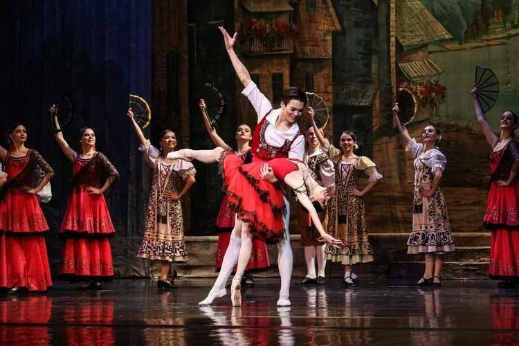 Элегантность и безукоризненная техника исполнения Итару Нада покорила не одно сердце.jpg