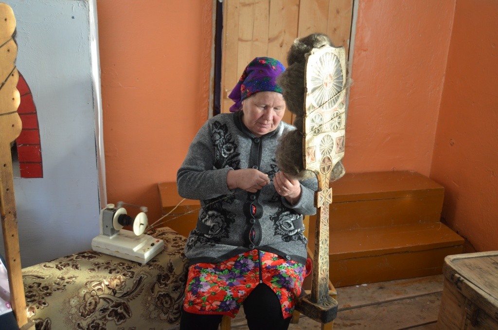 Прялка у Кузнецовой Маргариты Ивановны просто загляденье.jpg