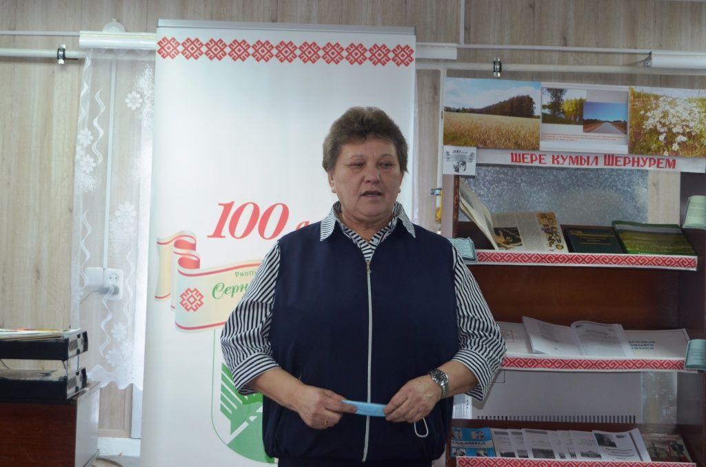 Светлана Клепикова уже 40 с лишним лет является активным посетителем библиотеки.JPG