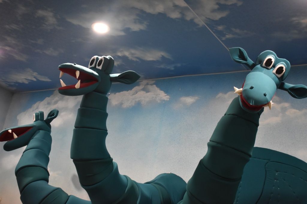 Трехголовый змей - совсем не Горыныч! Из какой он сказки, вам расскажут экскурсоводы