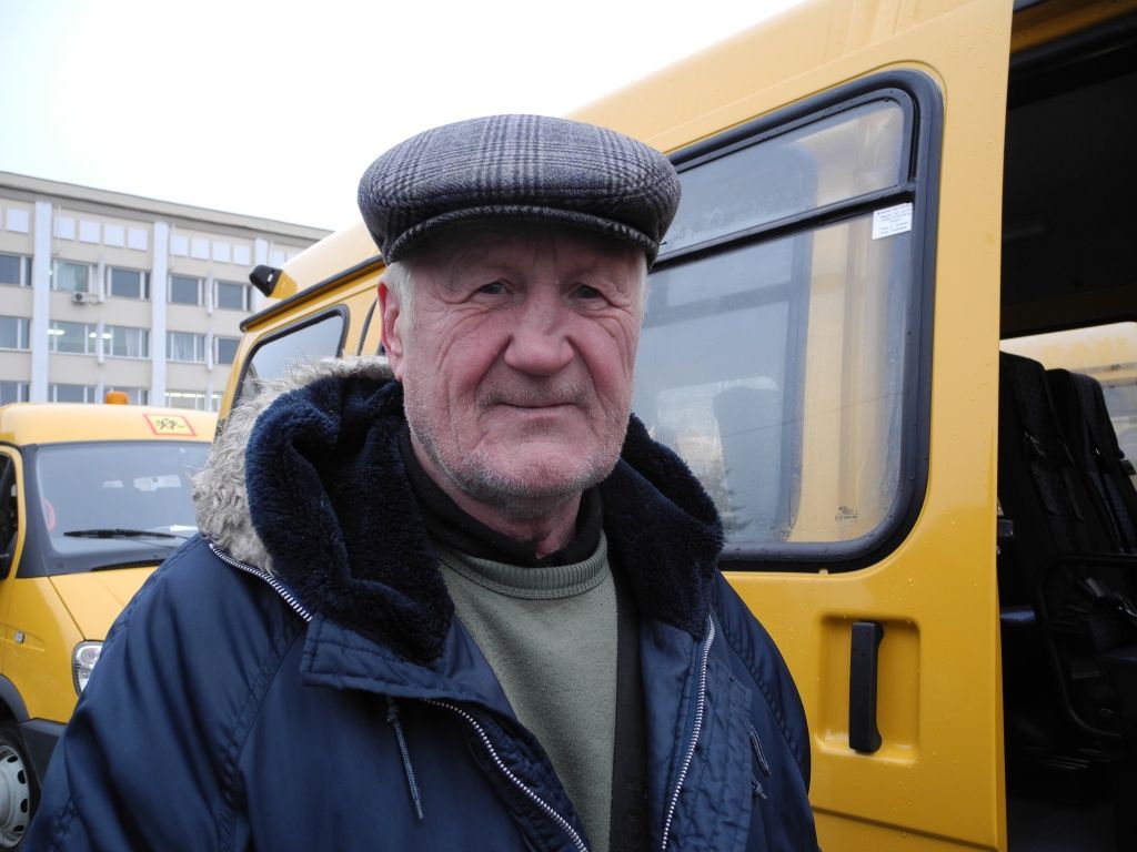 Владимир Вохмяков - водитель со стажем. (Фото Натальи Кулишовой).