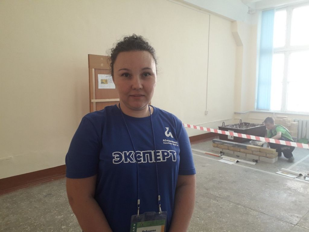 Лариса Лебедева.jpg