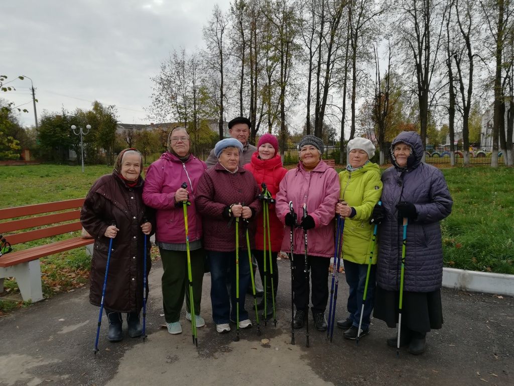 Участницы клуба поддерживают друг друга и в жизни. (Фото предоставлено КЦСОН в Новоторъяльском районе).