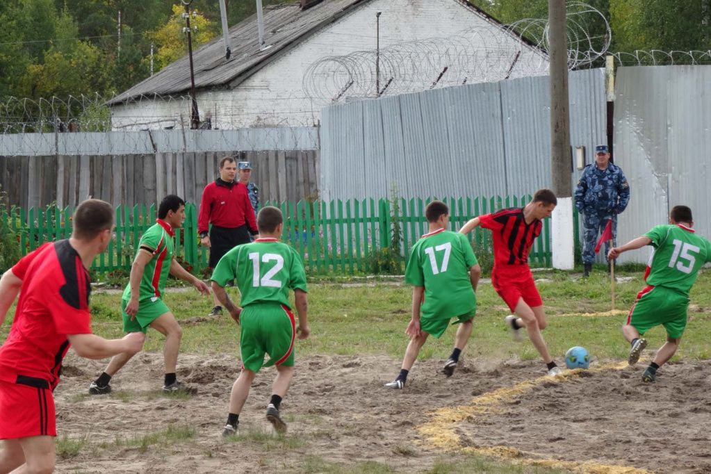 Футбол осужденных УФСИН Марий Эл (4).JPG