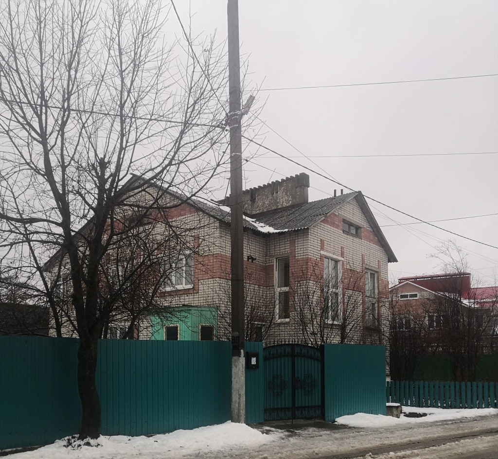 В этом доме семья живет уже больше 40 лет.jpg