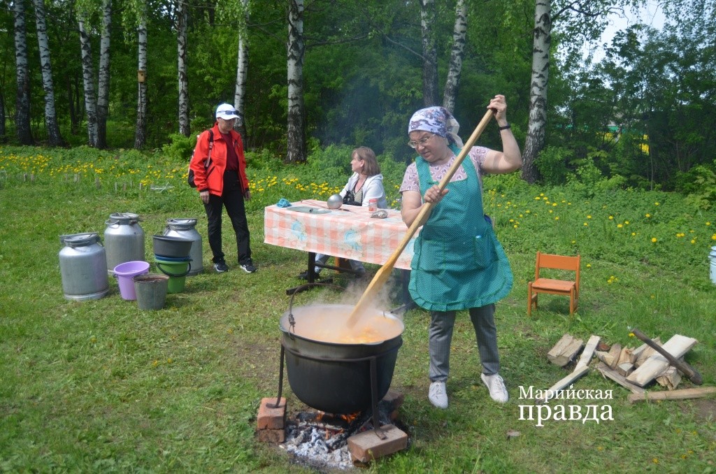 Повара на отлично справились со своей задачей накормить всх сытно и вкусно1.jpg