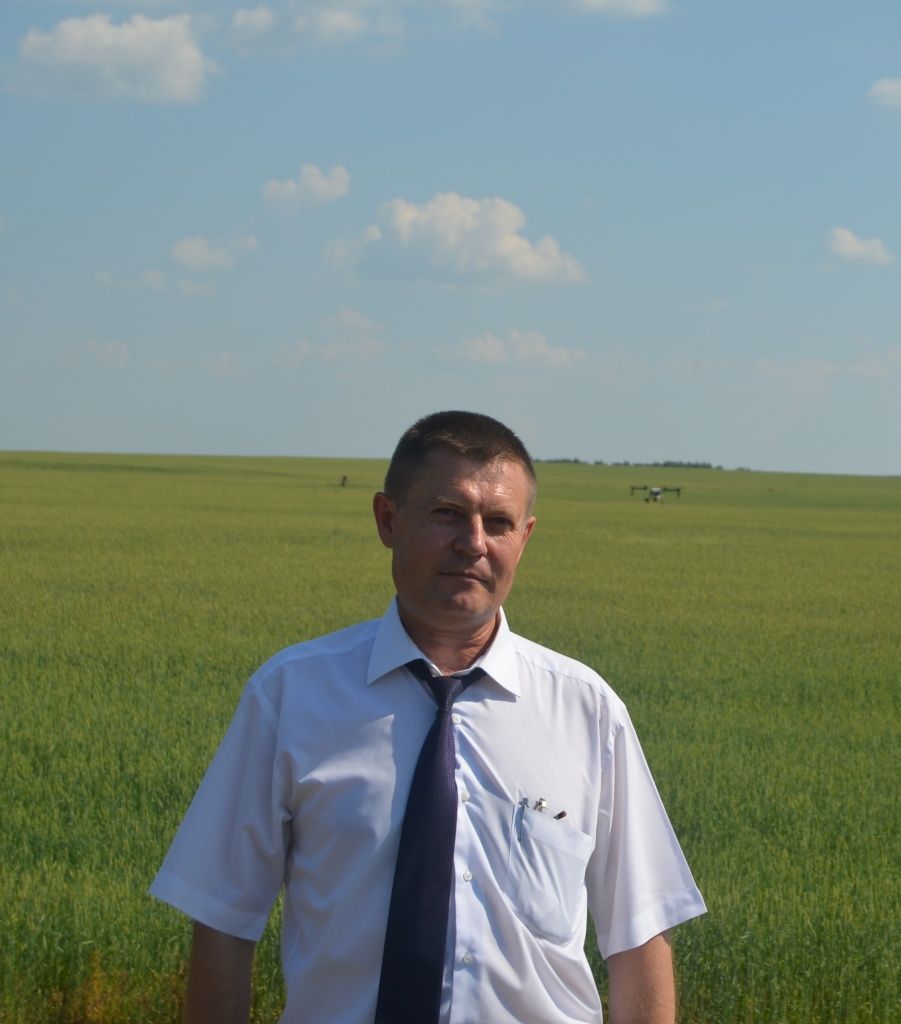 Андрей Кондратенко явно не хватает взаимодействия между сельхозпредприятиями и пчеловодами.JPG