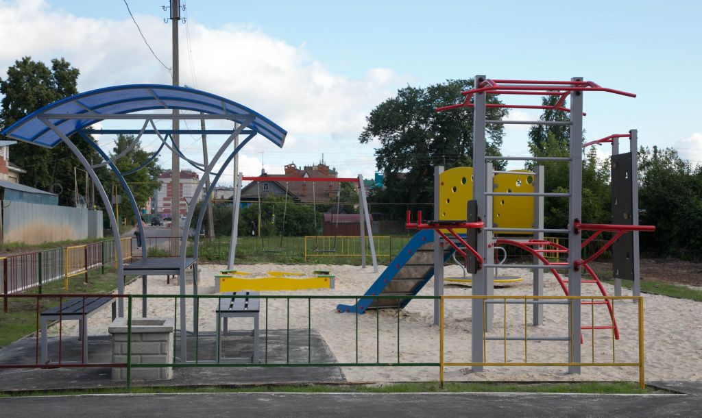 Новый дом-детская площадка..jpg