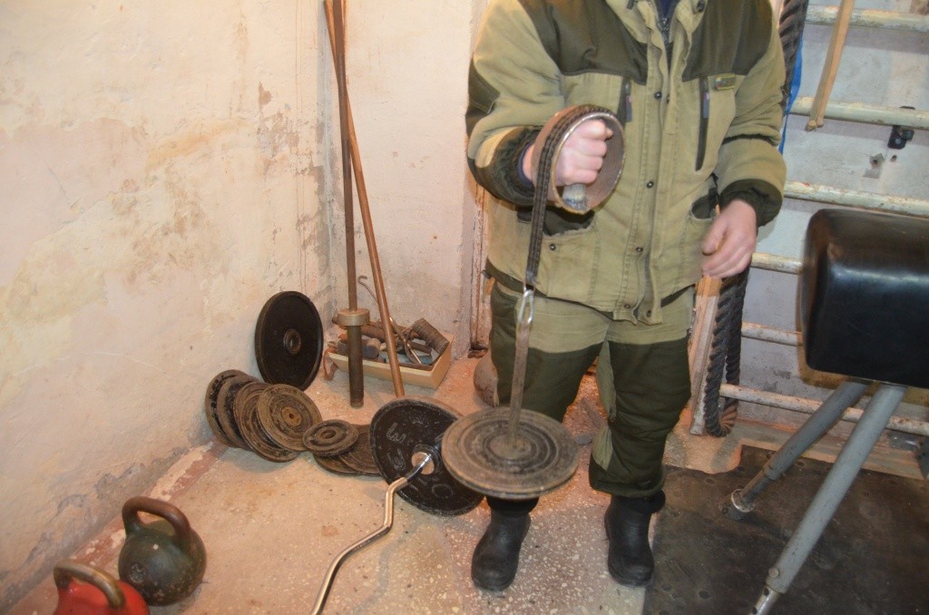 Большинство тренажеров сделаны руками дяди Жени.jpg