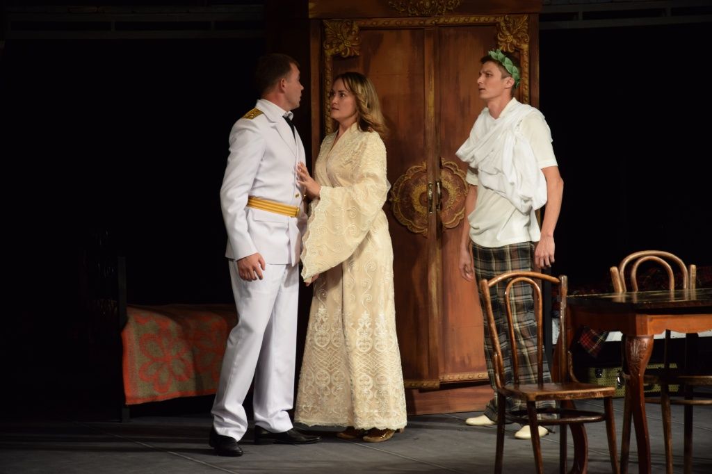 треугольник - мать, сын, любовник.JPG