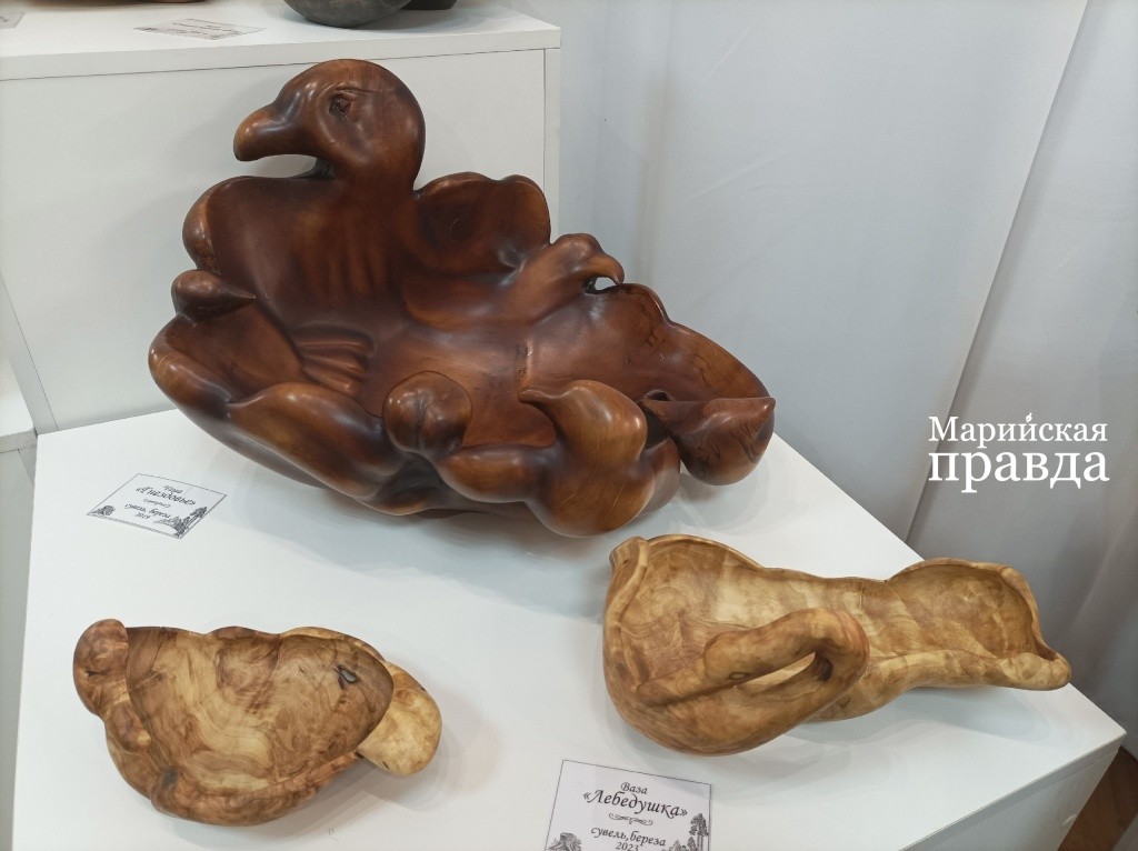 .jpg Чаще всего у мастера получаются образы птиц. Фото Марины Оленевой Марийская правда.jpg