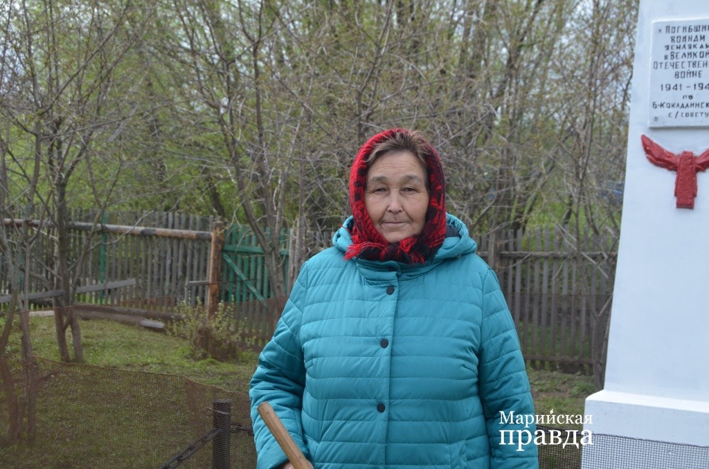 Зинаида Владимировна уже много лет держит шефство над памятником. Зинаида Владимировна уже много лет держит шефство над памятником1.jpg