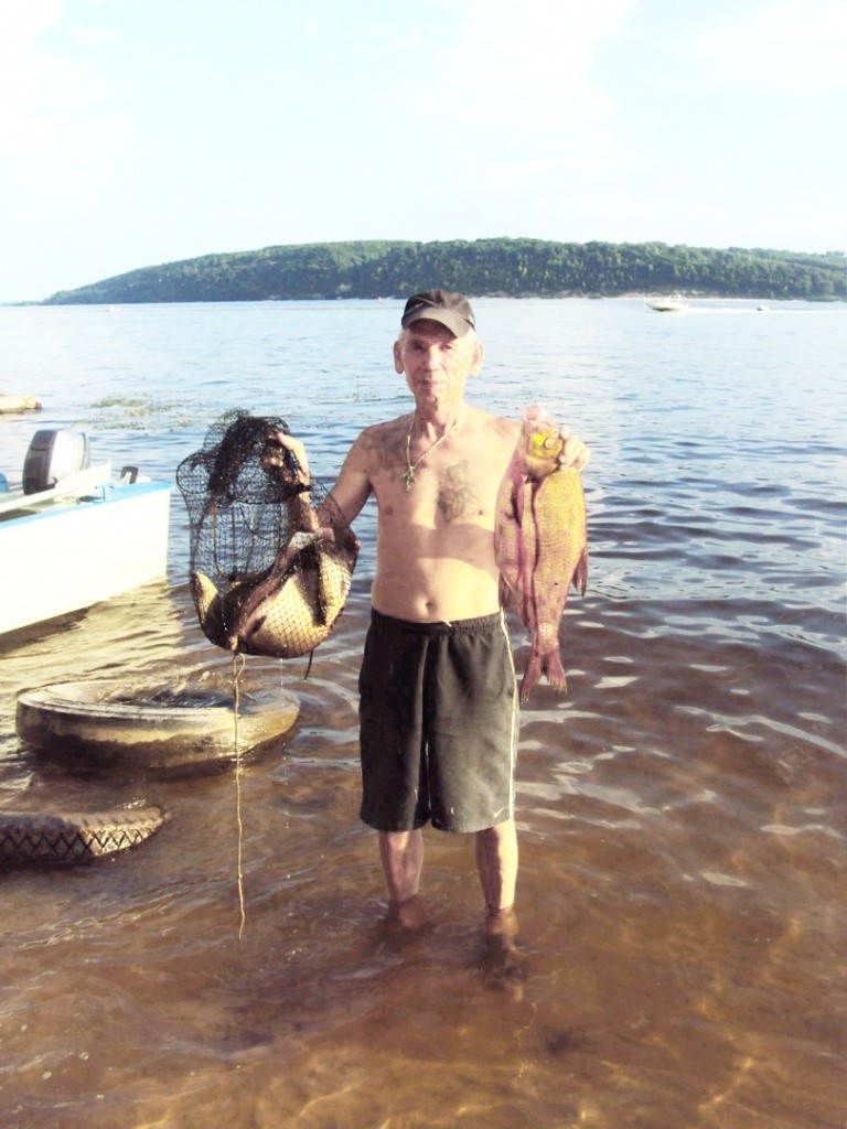 1_Andrey_Prozorov_i_ego_leschi.jpg
