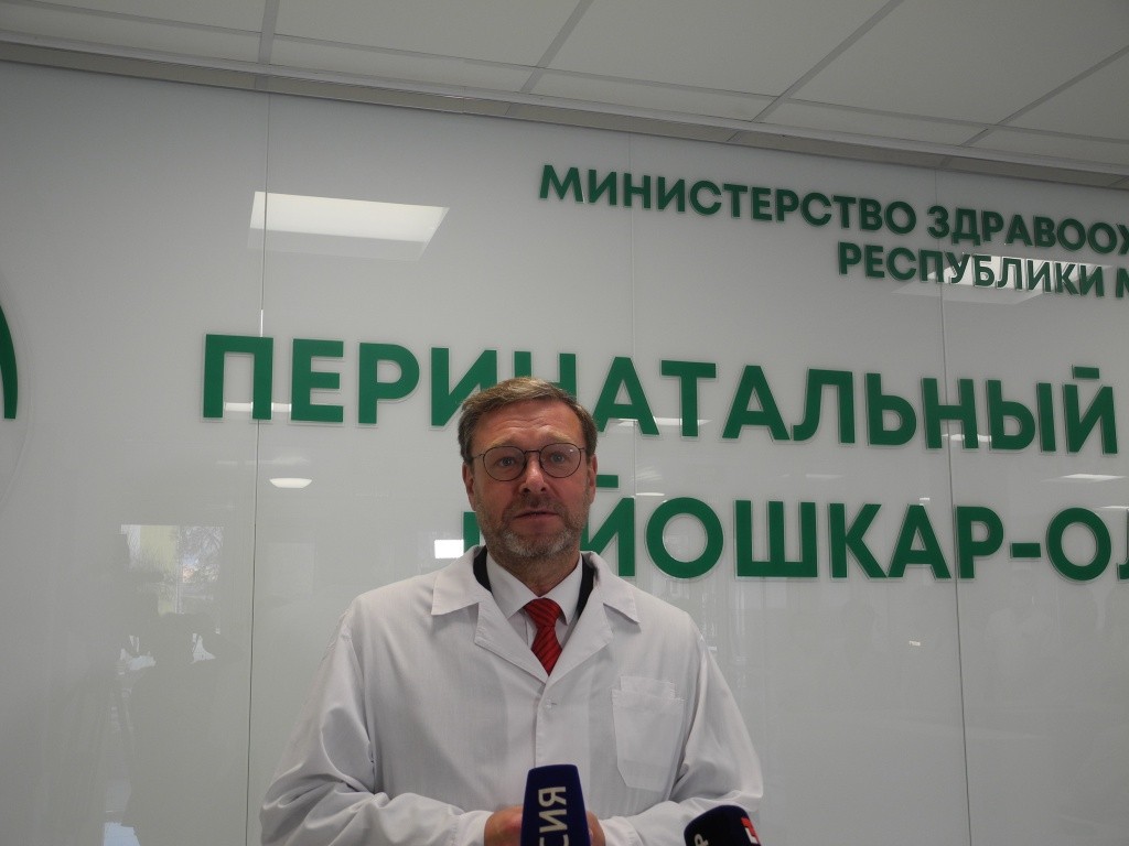 Константин Косачев порадовался за жителей республики. (Фото Натальи Кулишовой).