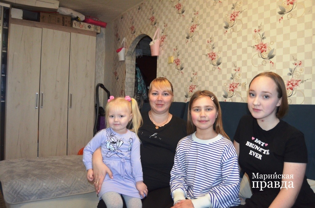 Семья в сборе. кроме папы..jpg