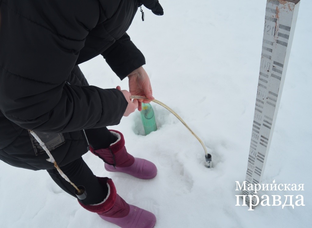 Эта градуированная трубочка не что иное как мерзлотомер..jpg