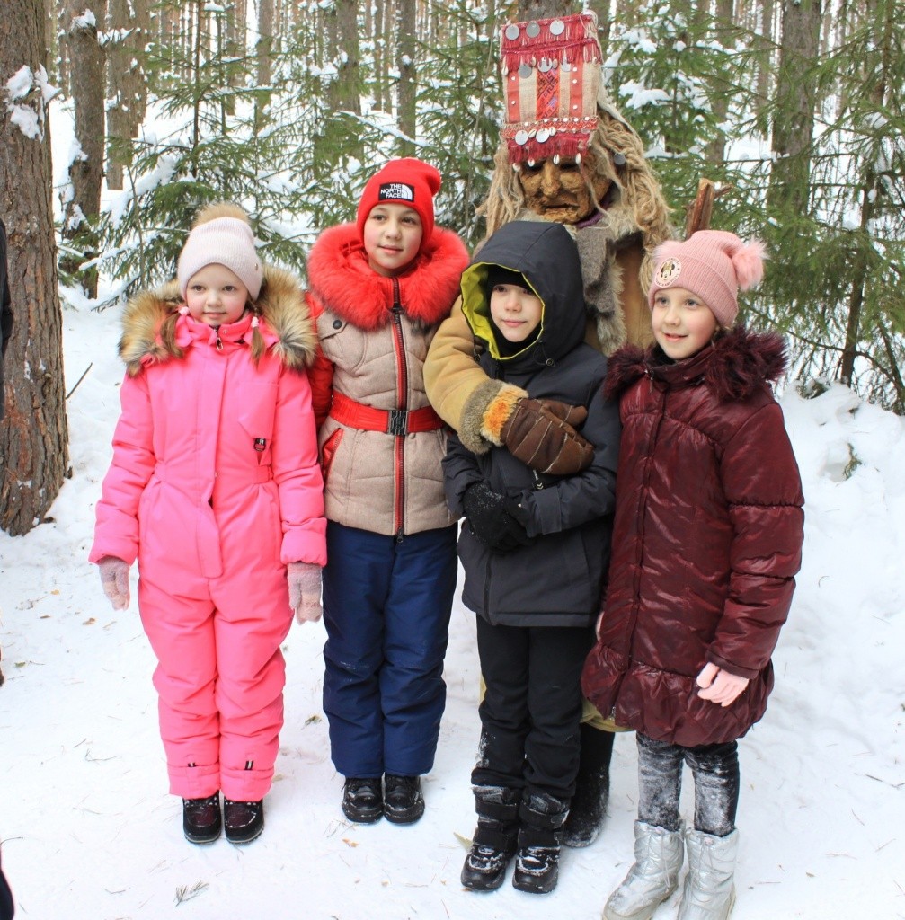 Сказке рады и дети, и взрослые. (Фото предоставлено МРО ВОИ).