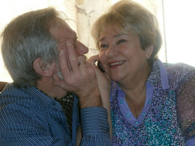 47 лет подарила судьба прожить в любви и согласии с женой Светланой Ивановной. Фото предоставлено Ларисой Лавровой.jpg