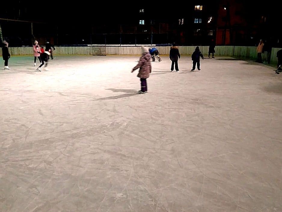 Каток в Семеновке3.jpg