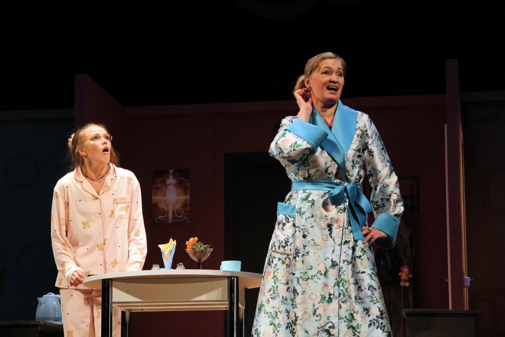 Одна ложь всегда тянет за собой другую. Фото Валерия Тумбаева.jpg