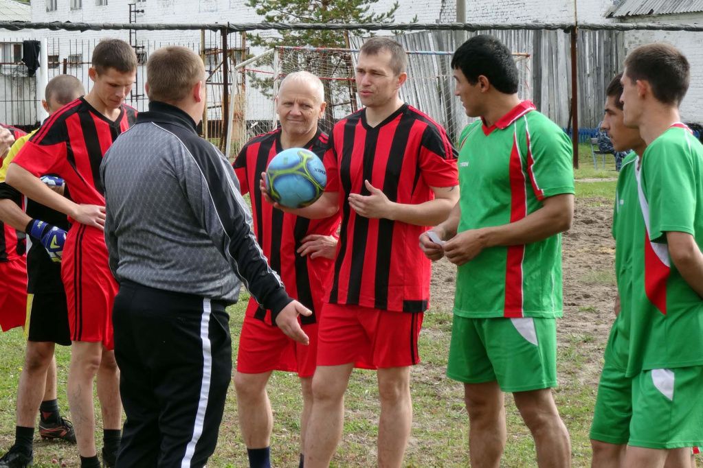 Футбол осужденных УФСИН Марий Эл (3).JPG