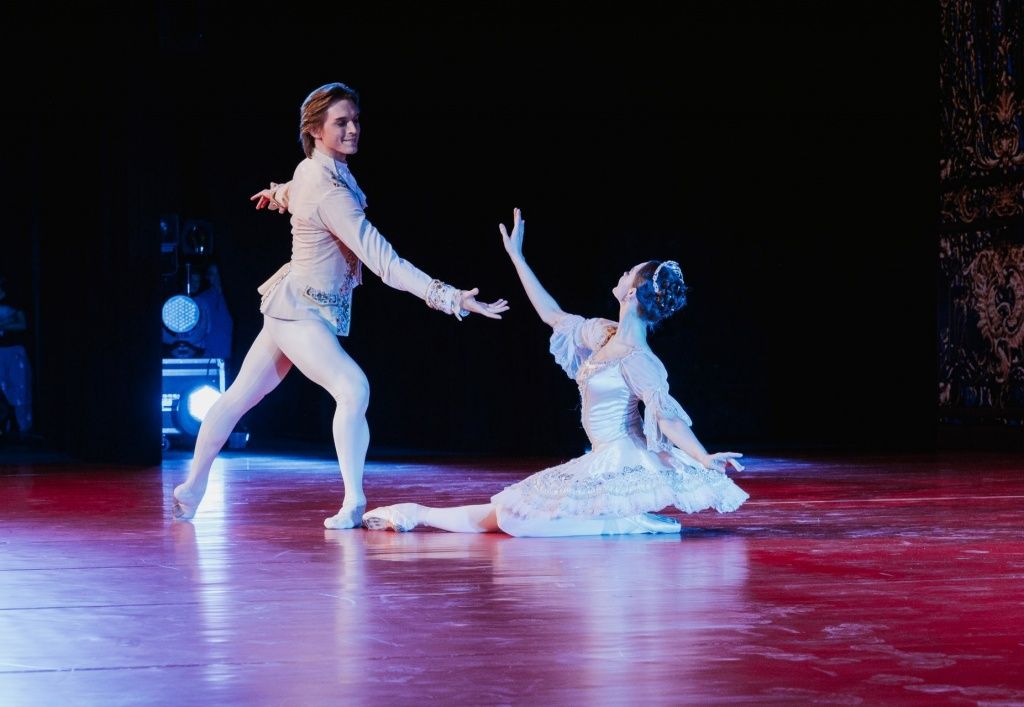 Денис Родькин и Элеонора Севенард.jpg