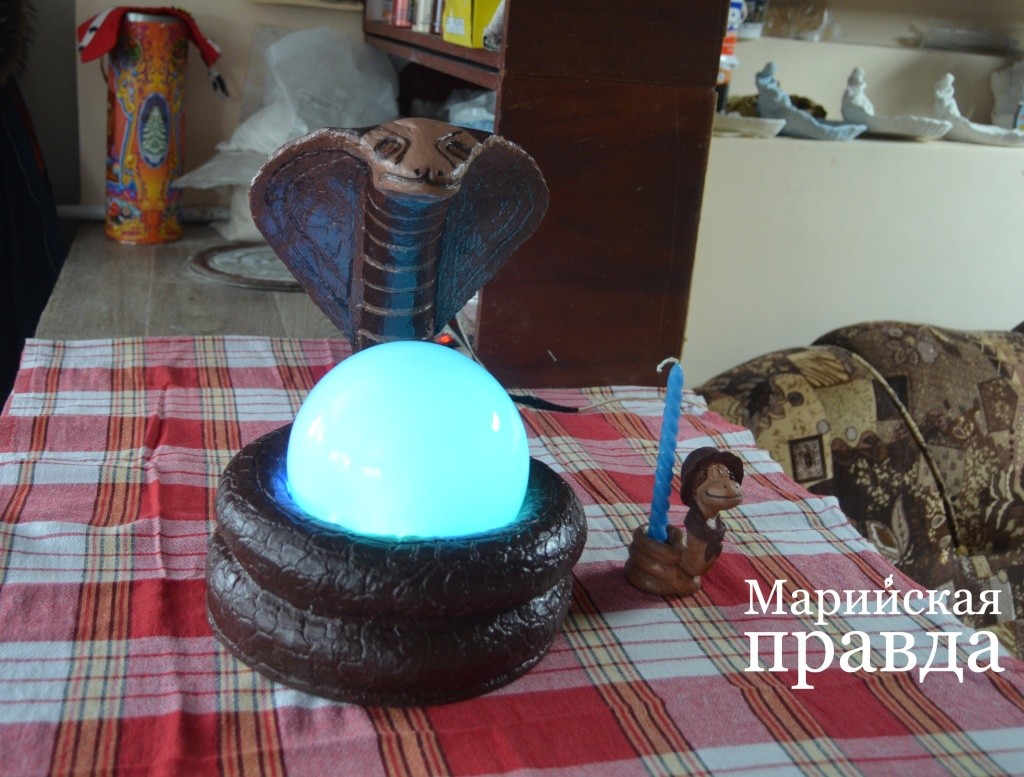 Кобра с яйцом - по совместительству светильник. Кобра с яйцом - по совместительству светильник 1.jpg