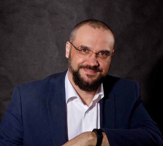 Виктор Викторов.jpg
