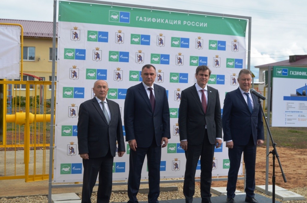 Пуск газа состоялся в присутствии высокопоставленных гостей.jpg