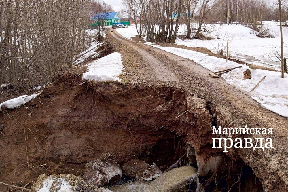 Вот так переезд выглядел весной..jpg