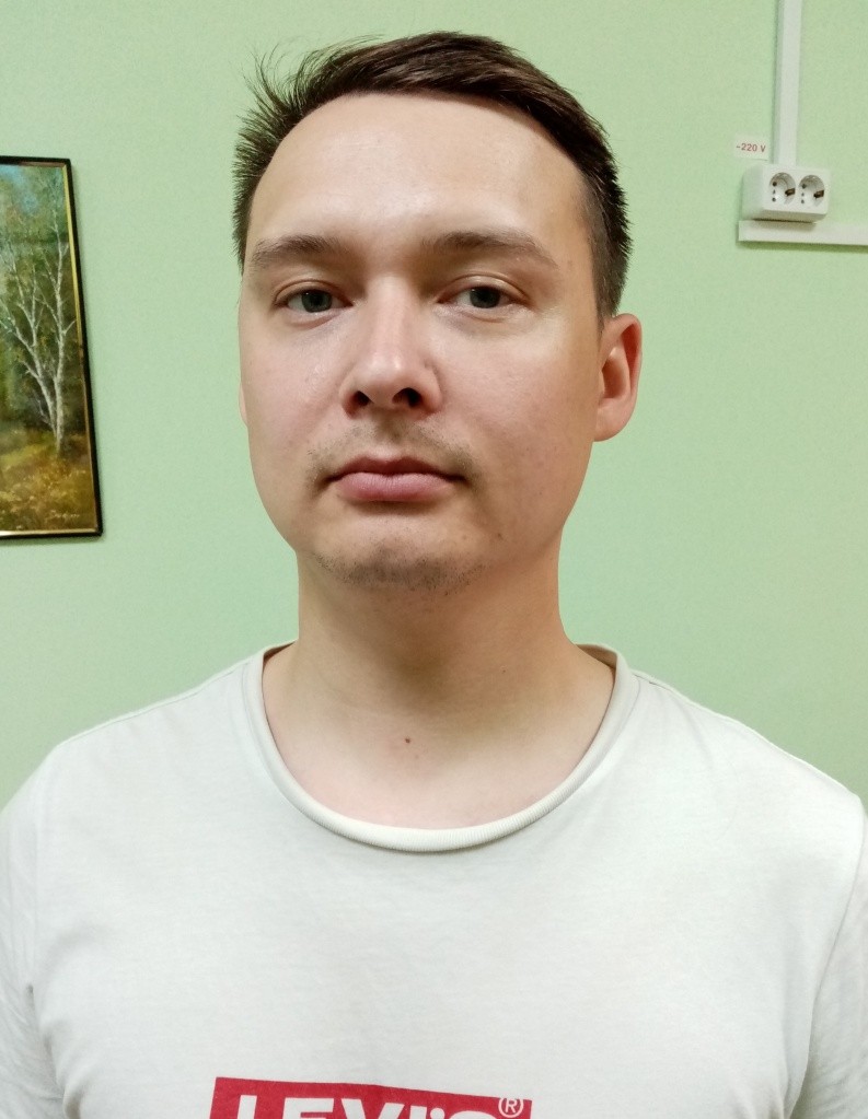 Виктор Щербаков - психолог центра "Доверие". (Фото Натальи Кулишовой).