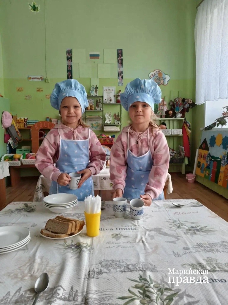 Юные хозяюшки. Юные хозяюшки 1.jpg