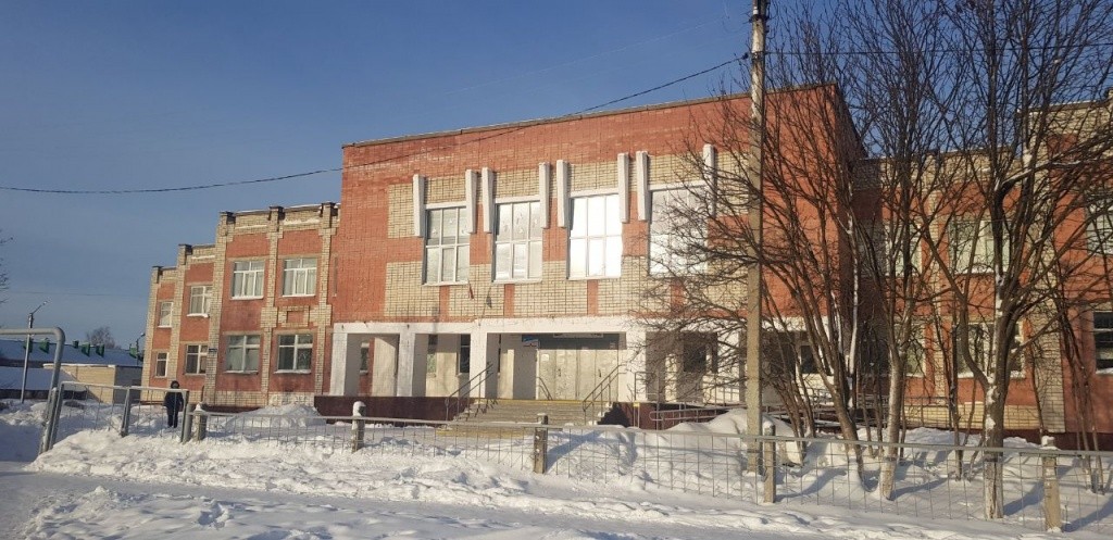 Школа открыта в 1988 году, первые учителя заложили традиции педагогического наставничества, выстроили систему добровольчества. Фото Е. Роман. photo_2023-01-13_10-02-52.jpg