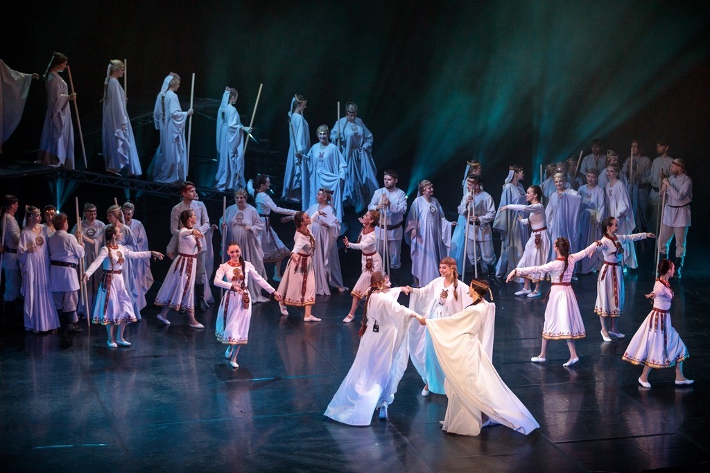 Очарование марийских танцев.jpg