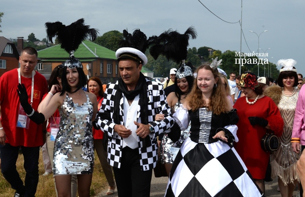 RE1O4cbo0IU (1).jpg RE1O4cbo0IU (1).jpg