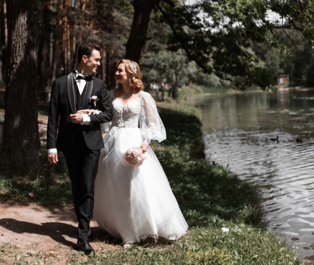 От бумажной даты до изумрудного юбилея, в сущности, не так и много лет... Фото из семейного архива Давлетшиных- Фомичевых.jpg