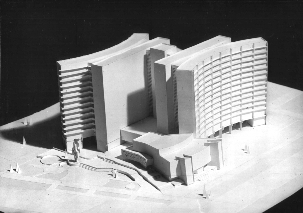 Комплекс 14-ти этажных общежитий на 1200 мест («Бабочка») в микрорайоне Сомбатхей. 1978 г. Комплекс 14-ти этажных общежитий на 1200 мест («Бабочка») в микрорайоне Сомбатхей. 1978 г.