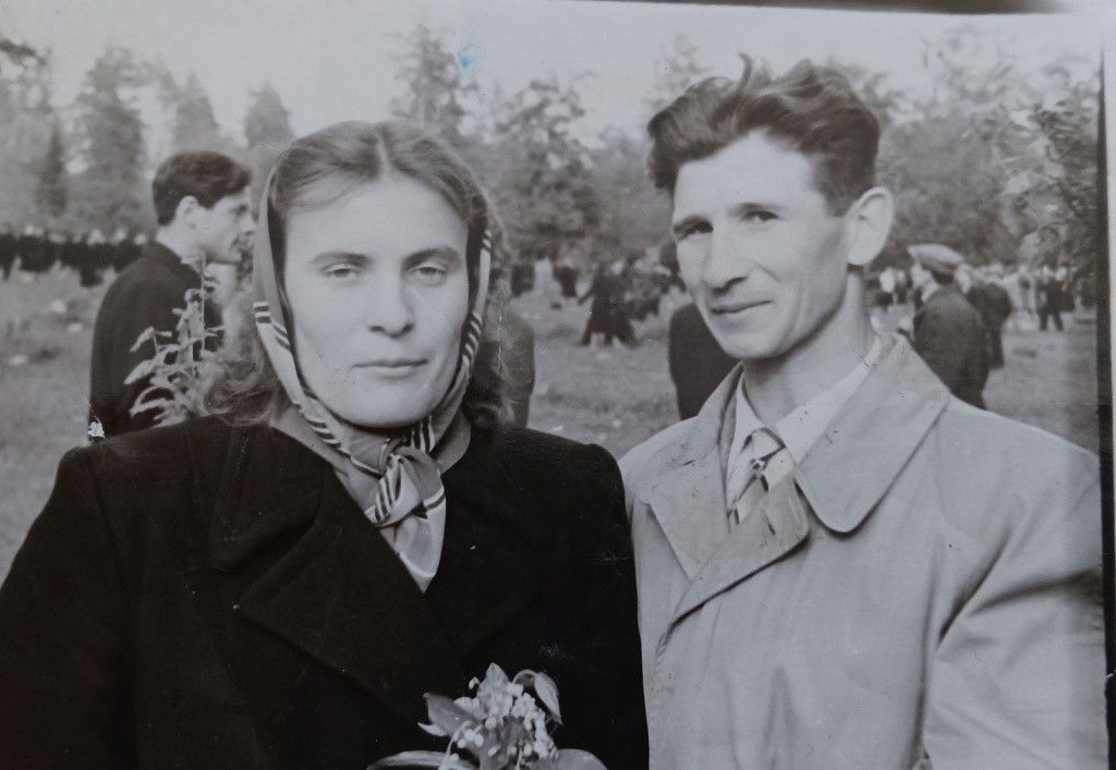 Мартынов с женой(сайт).jpg